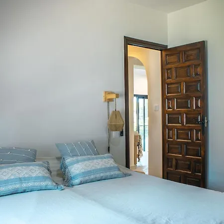 Bed & Breakfast Luxury Ibizan-style